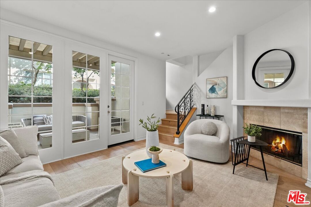 5935 Playa Vista Dr Unit: 113