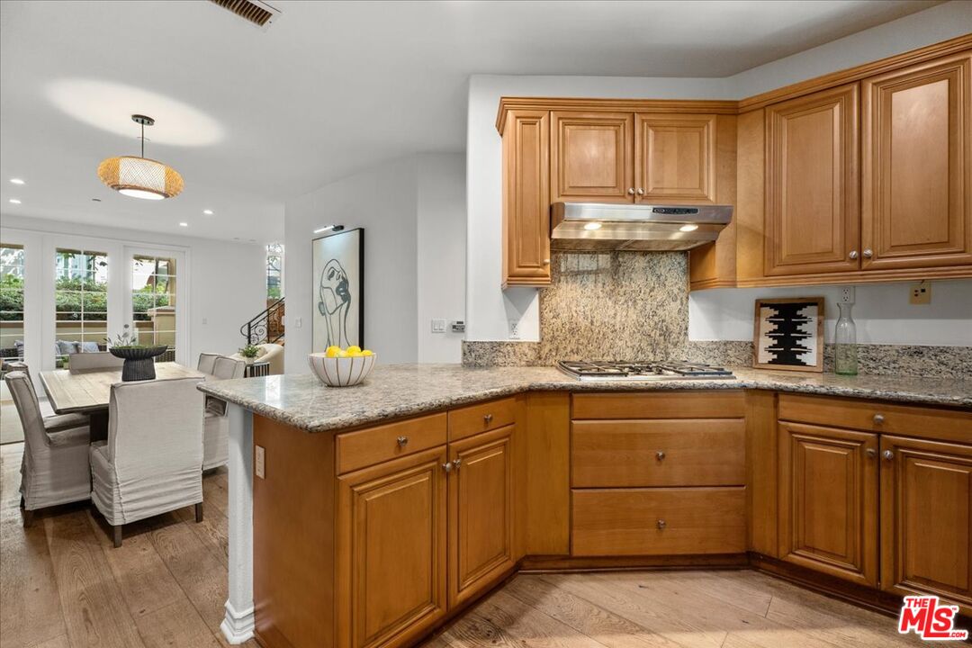 5935 Playa Vista Dr Unit: 113