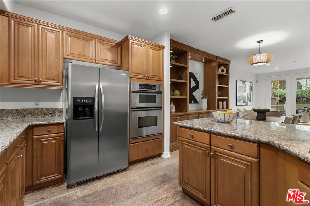 5935 Playa Vista Dr Unit: 113