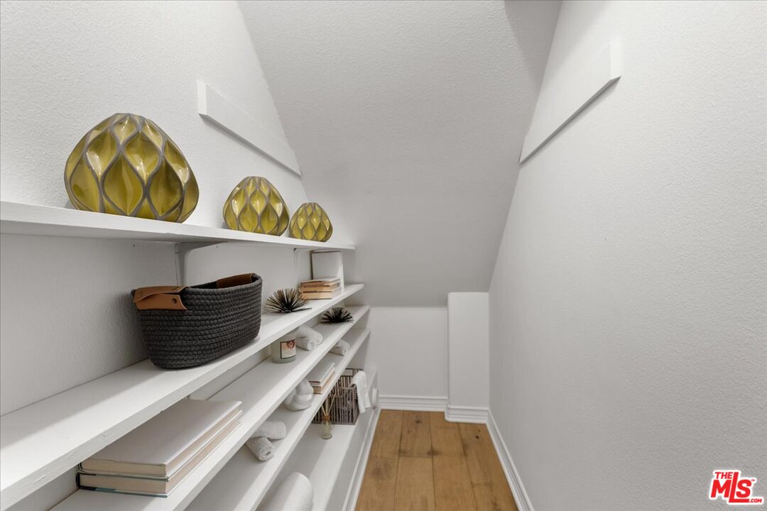 5935 Playa Vista Dr Unit: 113