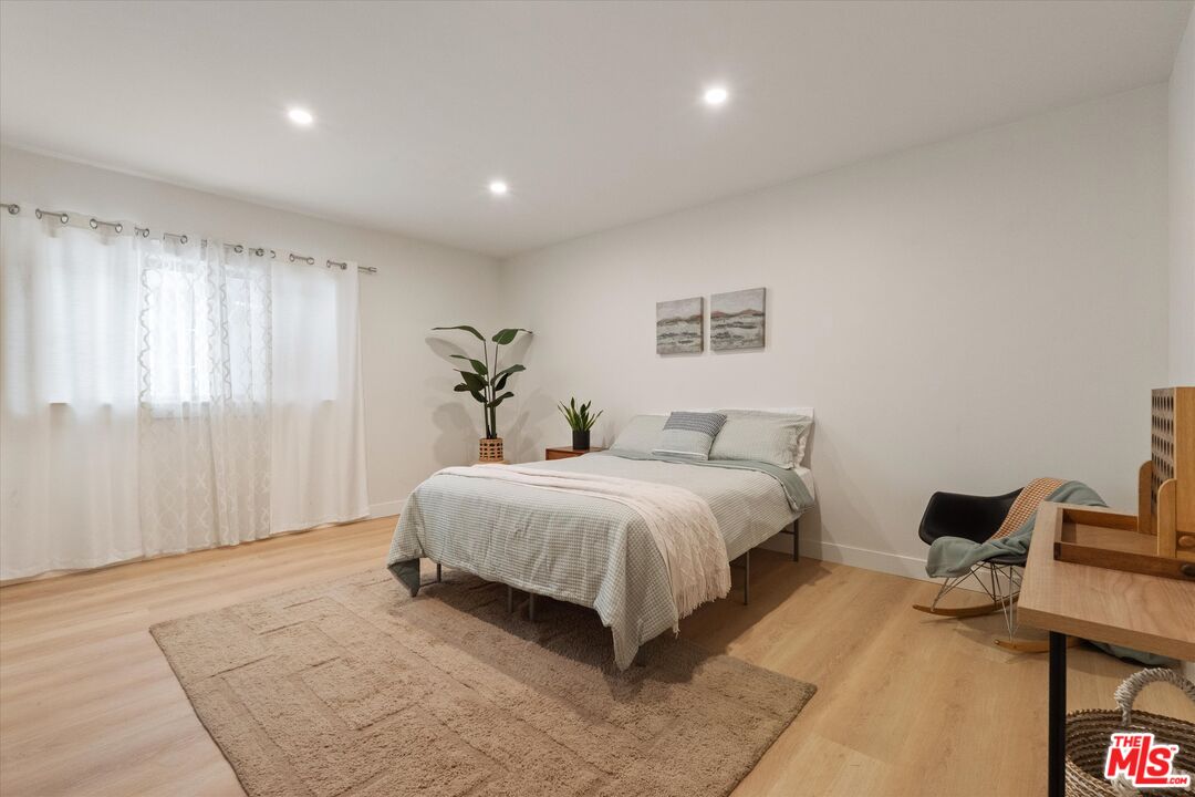 6001 Canterbury Dr Unit: 110