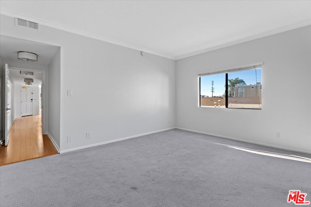 11827 Goshen Ave Unit: 201