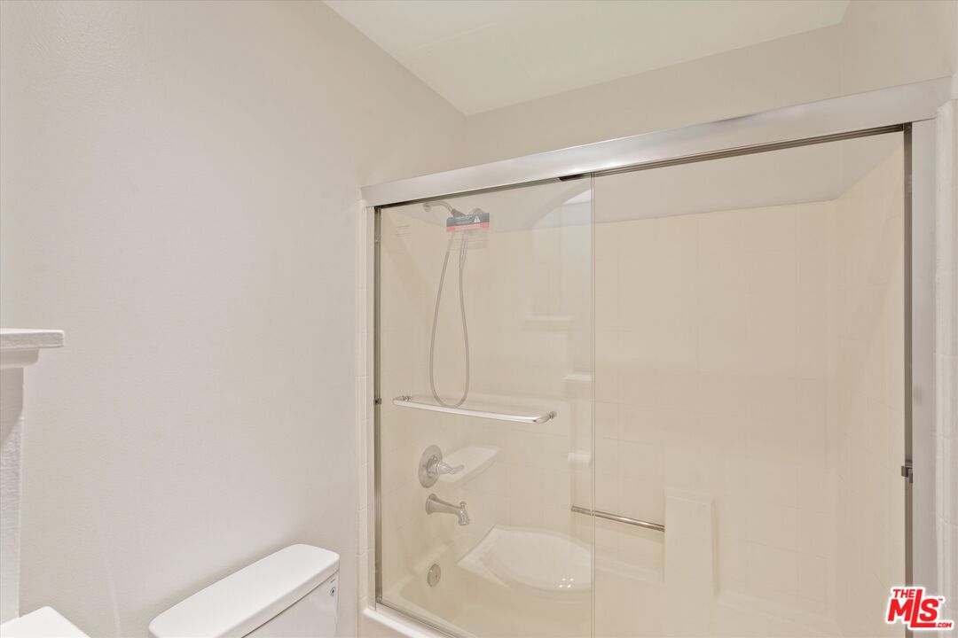 620 S Gramercy Pl Unit: 122