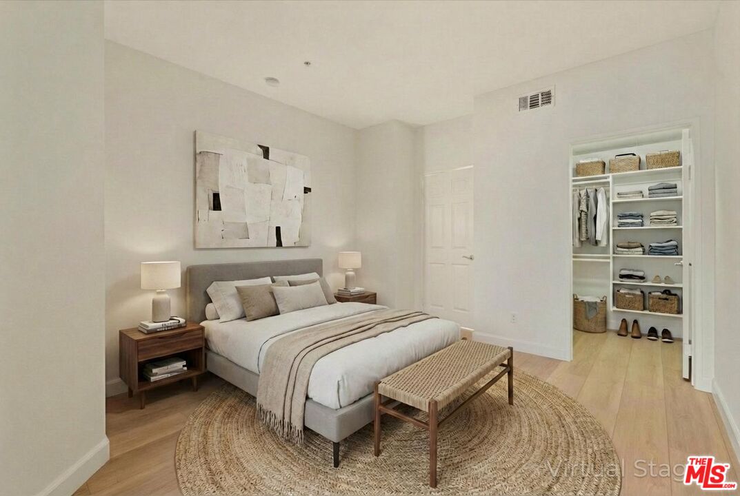 620 S Gramercy Pl Unit: 122