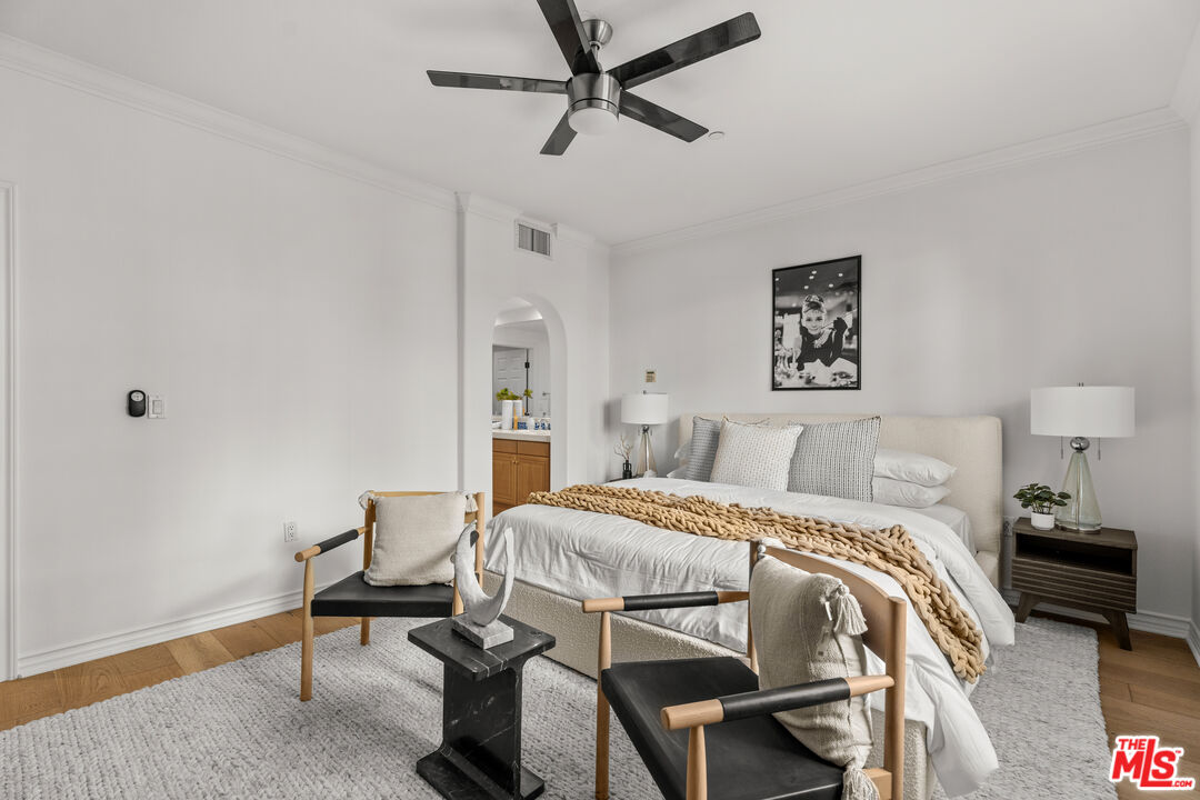 5935 Playa Vista Dr Unit: 113