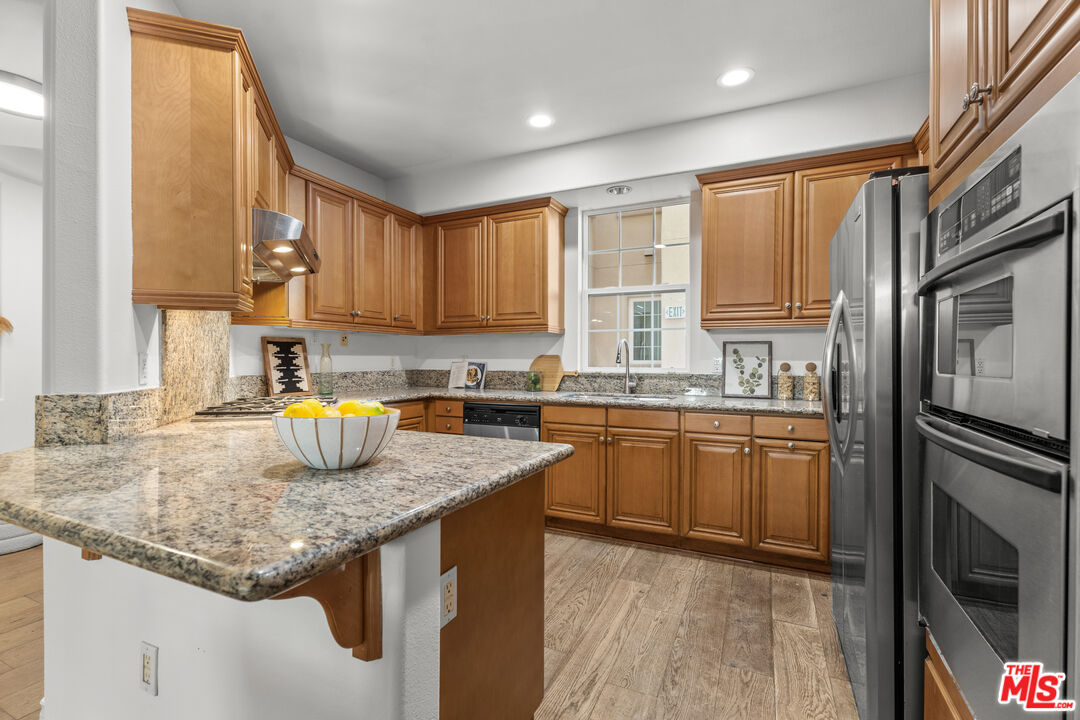 5935 Playa Vista Dr Unit: 113