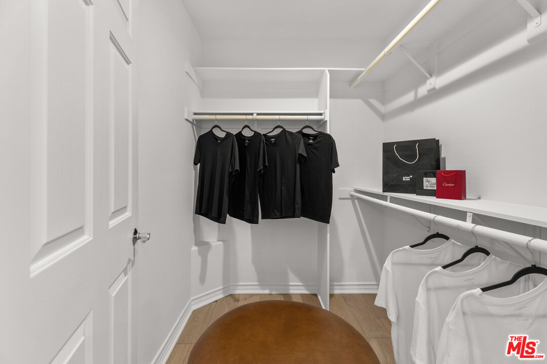 5935 Playa Vista Dr Unit: 113