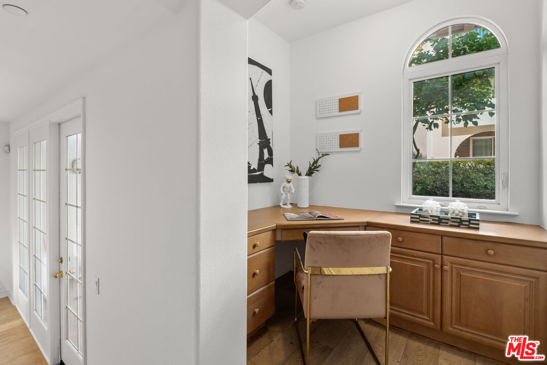 5935 Playa Vista Dr Unit: 113