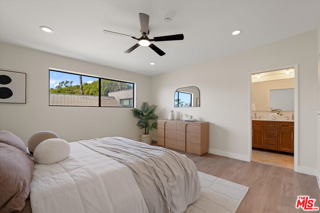 1807 10th St Unit: 4