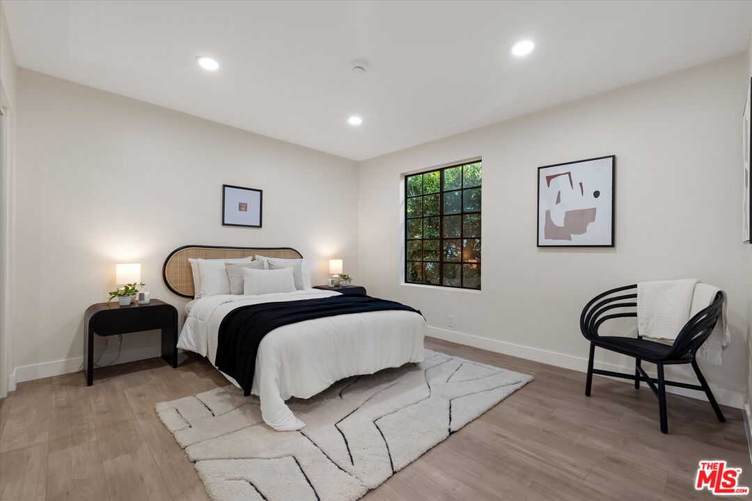 1807 10th St Unit: 4