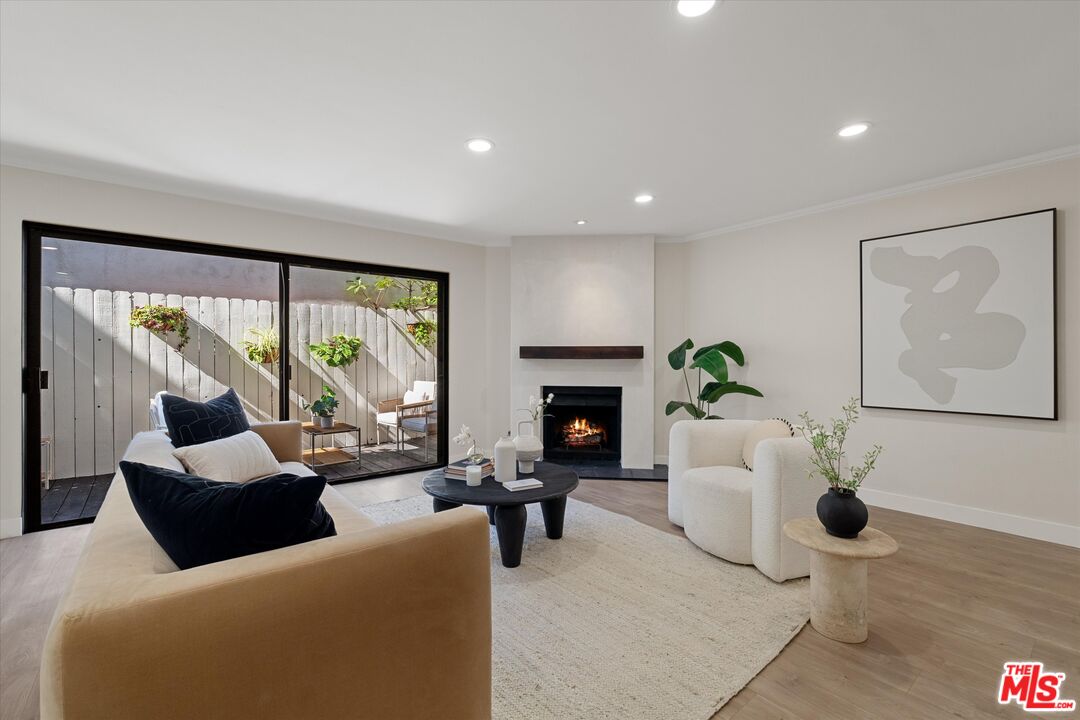 1807 10th St Unit: 4