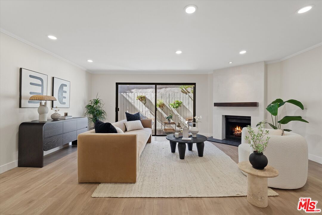 1807 10th St Unit: 4