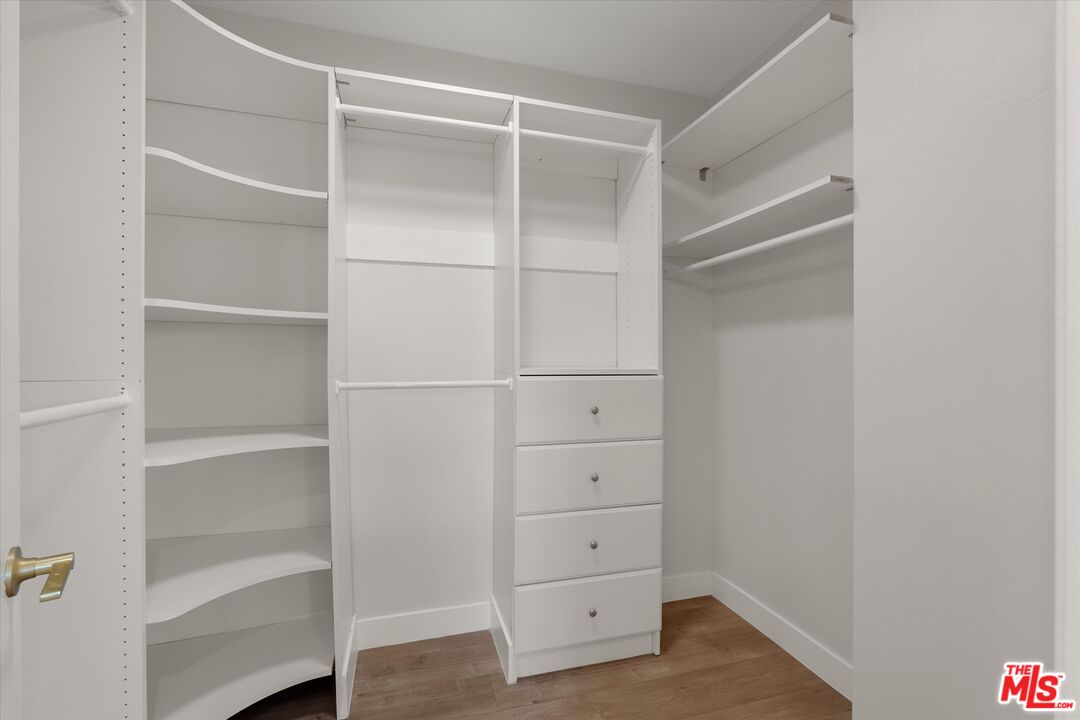 1807 10th St Unit: 4