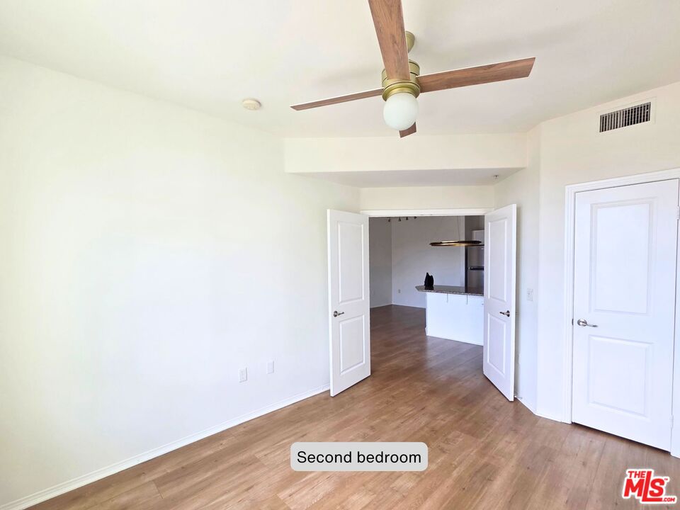 100 S Alameda St Unit: 455