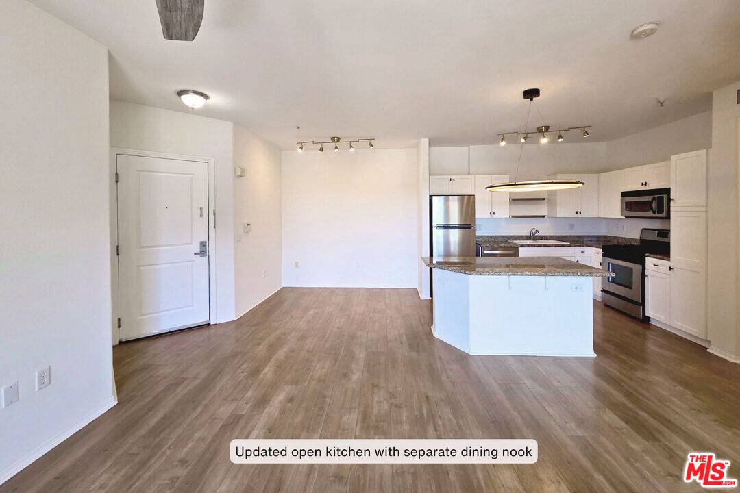 100 S Alameda St Unit: 455