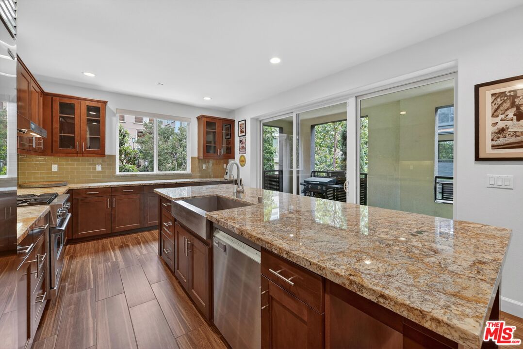 12883 Runway Rd Unit: 1