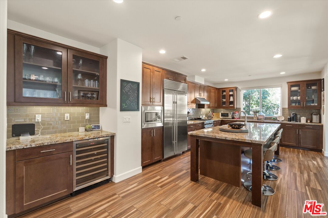 12883 Runway Rd Unit: 1