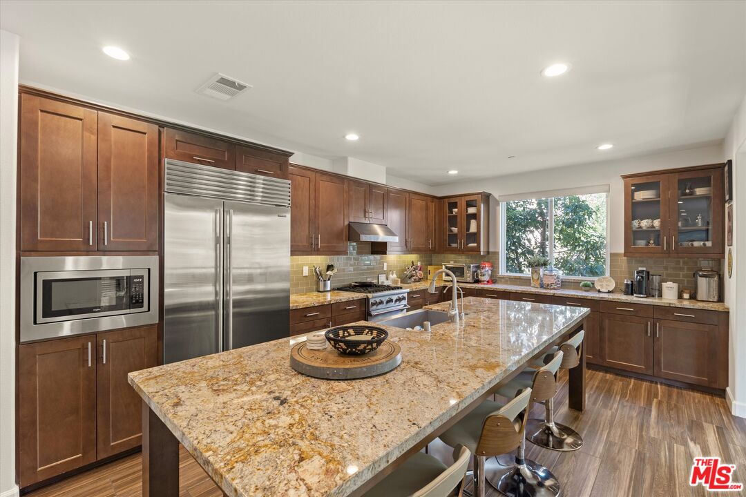 12883 Runway Rd Unit: 1