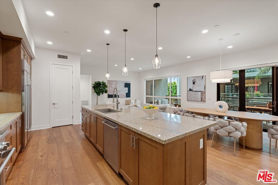 5850 Mcconnell Ave Unit: 1