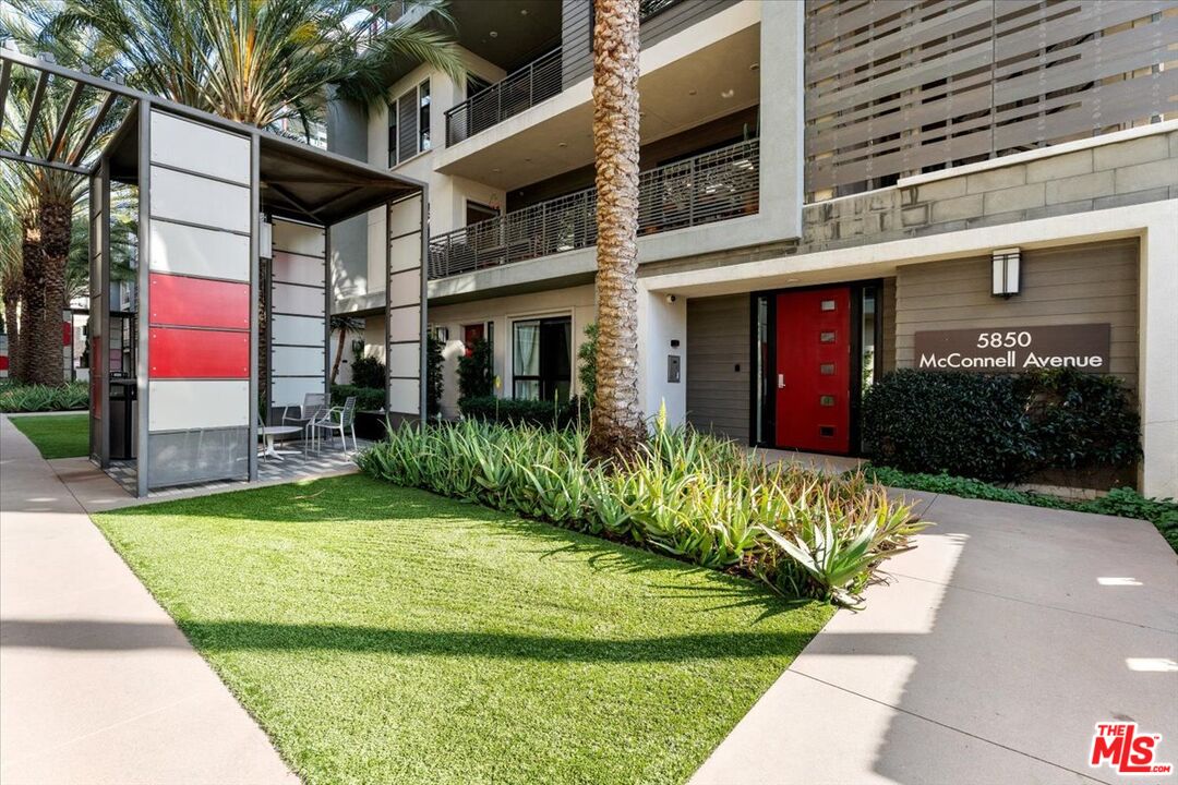 5850 Mcconnell Ave Unit: 1