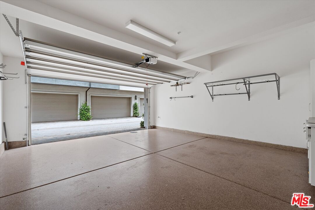 5850 Mcconnell Ave Unit: 1