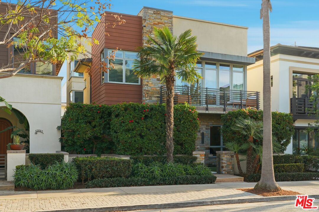 12871 Hammock Ln