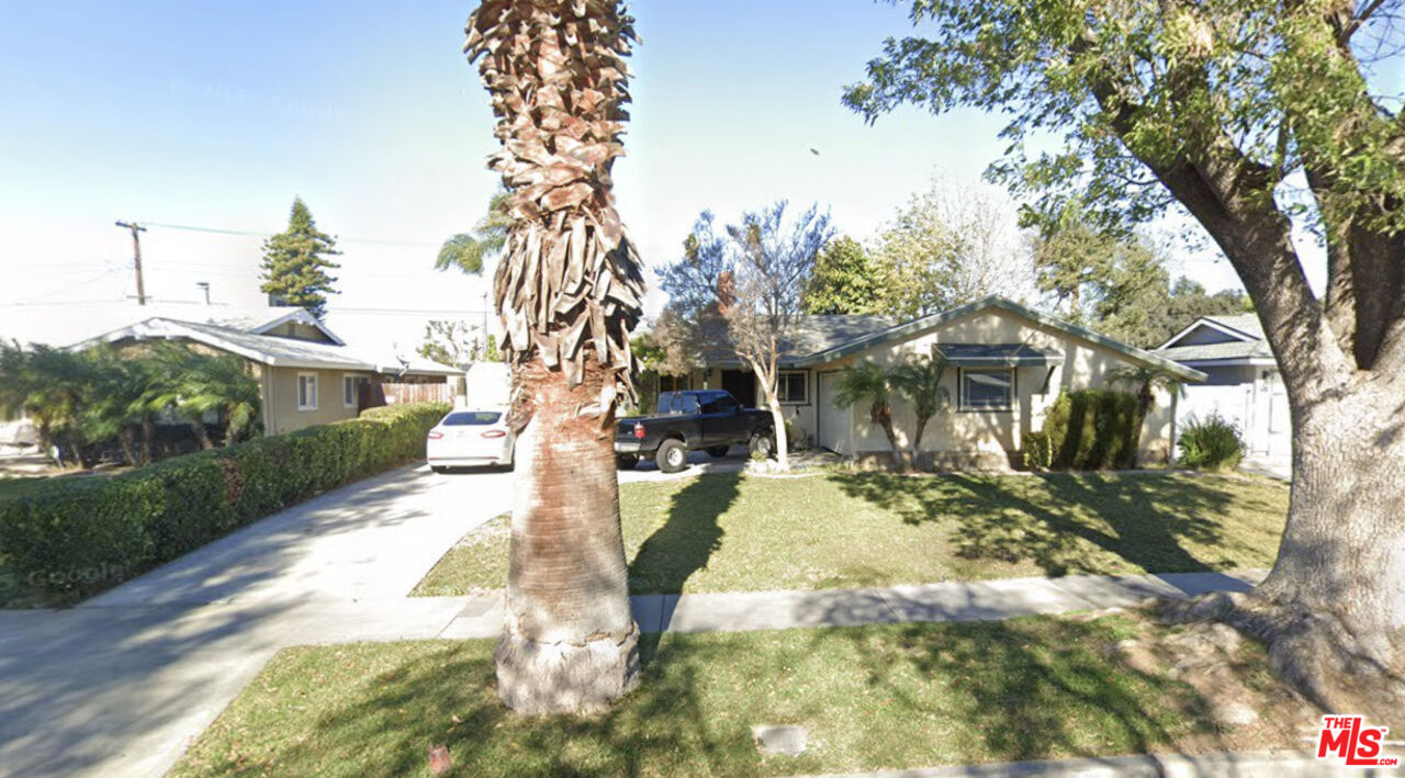 8811 Delano Dr