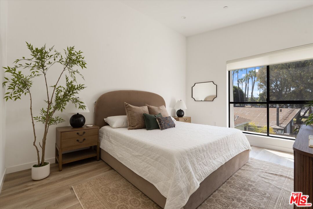 3961 Tilden Ave Unit: 3