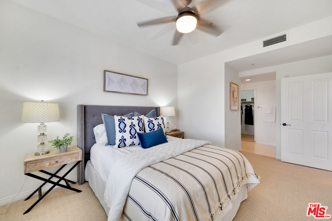 6020 Seabluff Dr Unit: 438