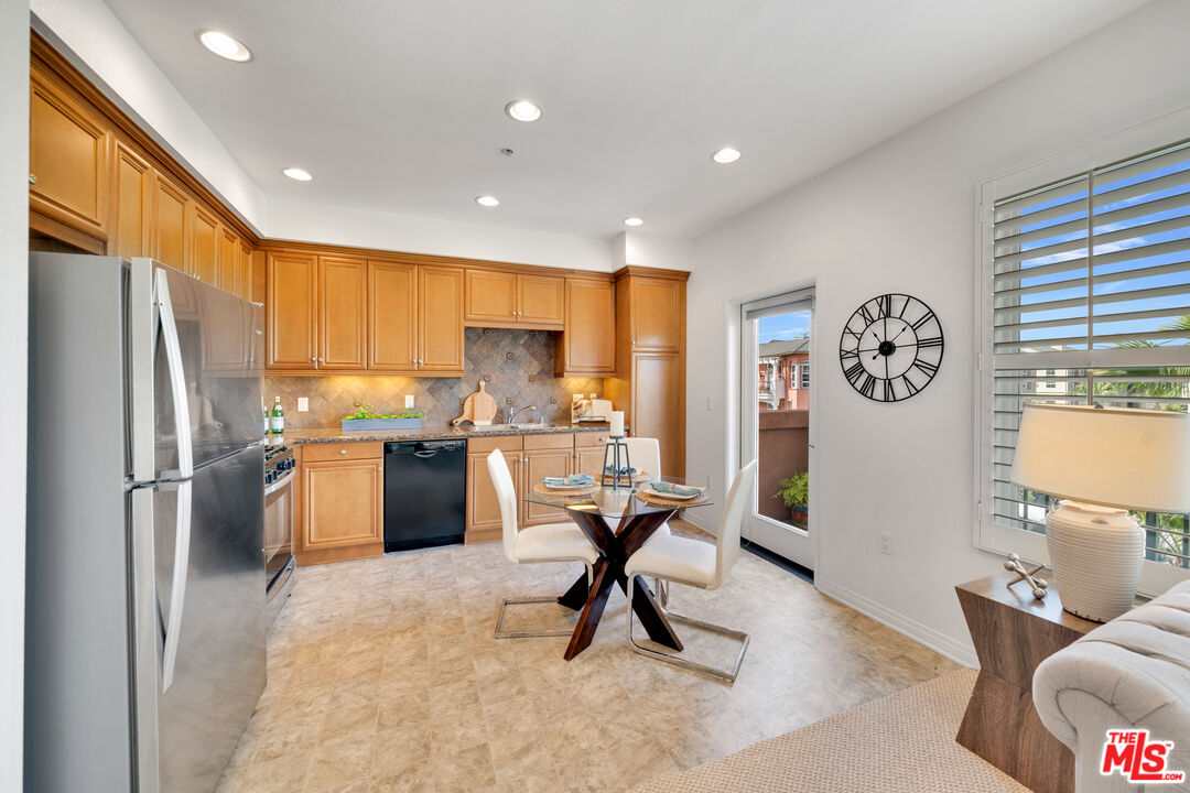 6020 Seabluff Dr Unit: 438