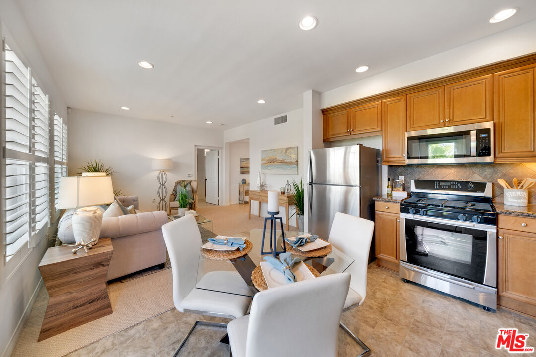 6020 Seabluff Dr Unit: 438