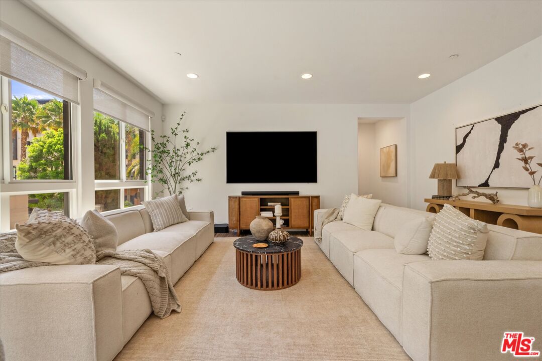 12883 Runway Rd Unit: 1