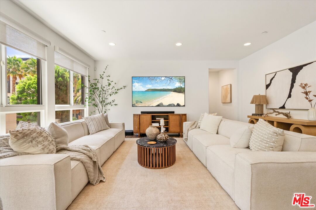 12883 Runway Rd Unit: 1