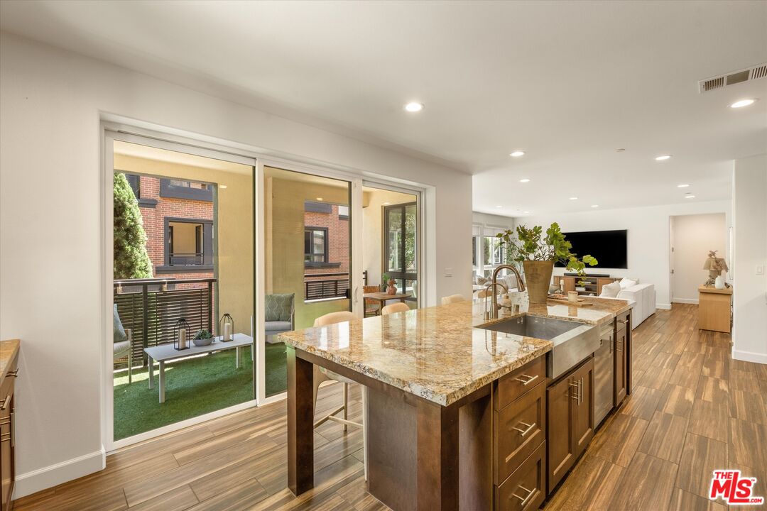 12883 Runway Rd Unit: 1
