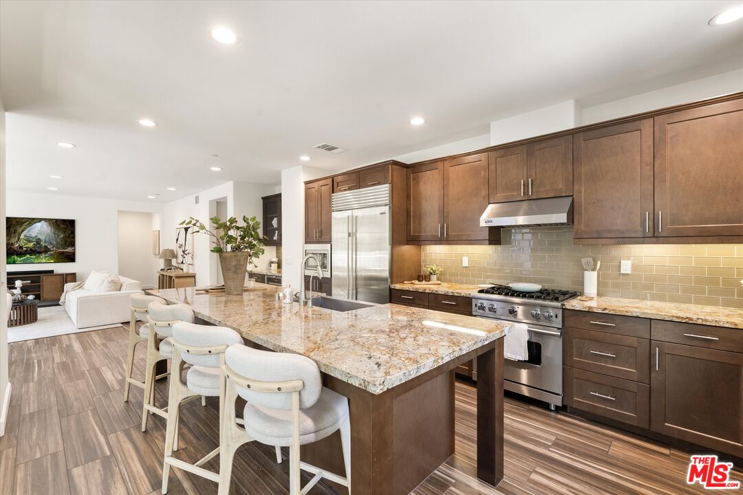 12883 Runway Rd Unit: 1
