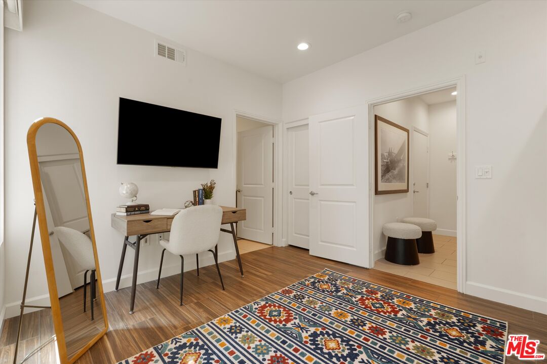 12883 Runway Rd Unit: 1