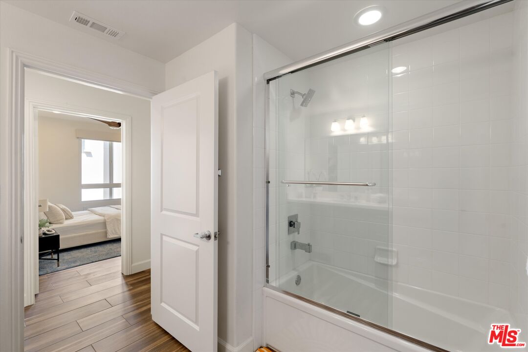 12883 Runway Rd Unit: 1