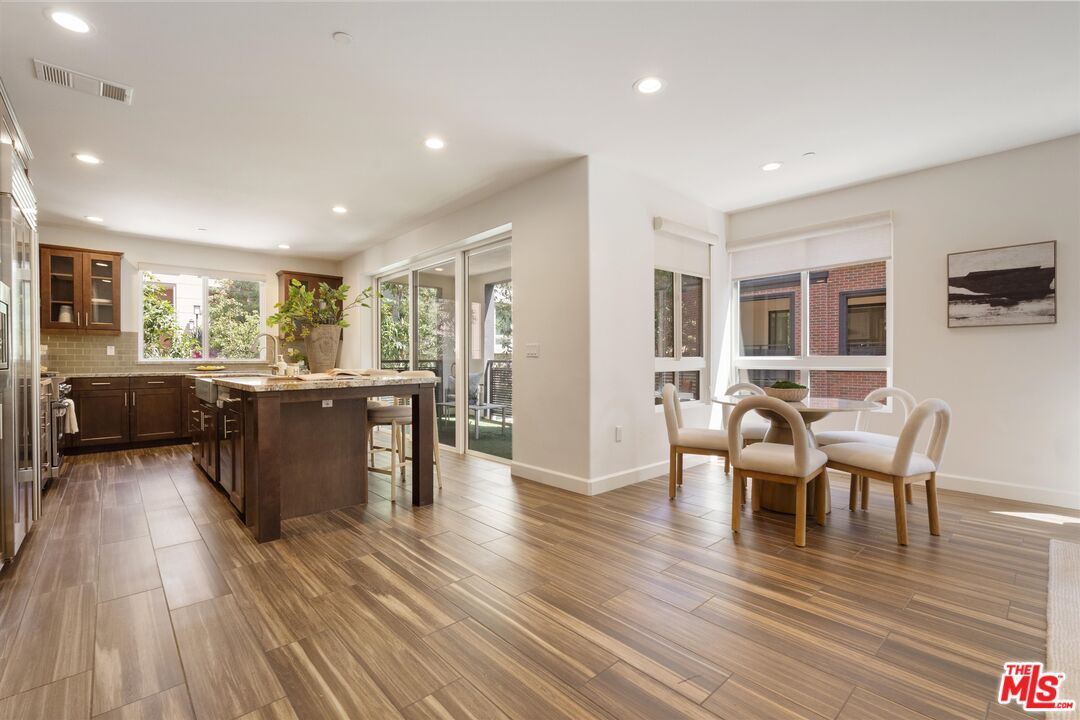 12883 Runway Rd Unit: 1