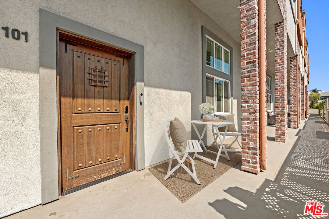 5019 Maplewood Ave Unit: 101