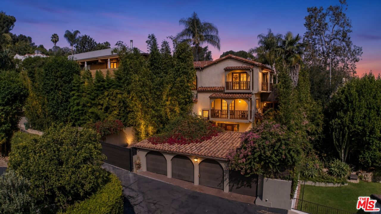 3249 Bennett Dr