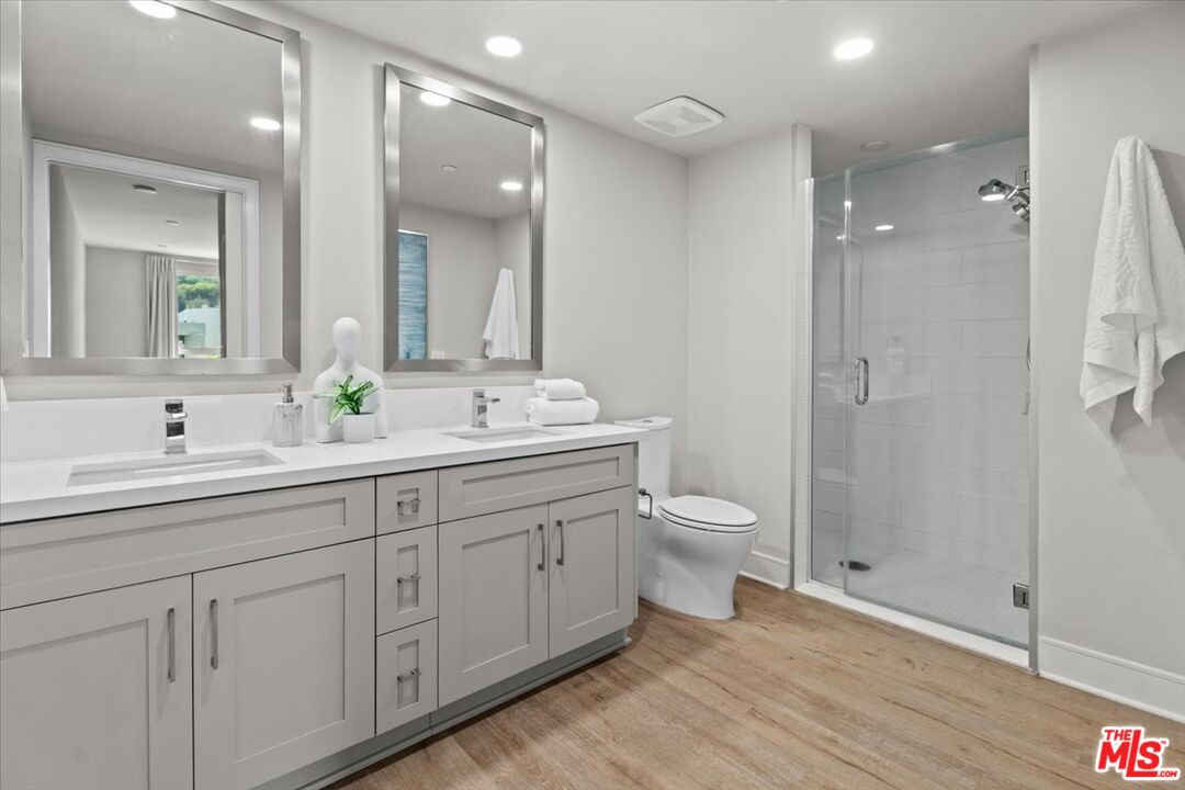 6030 Seabluff Dr Unit: 412