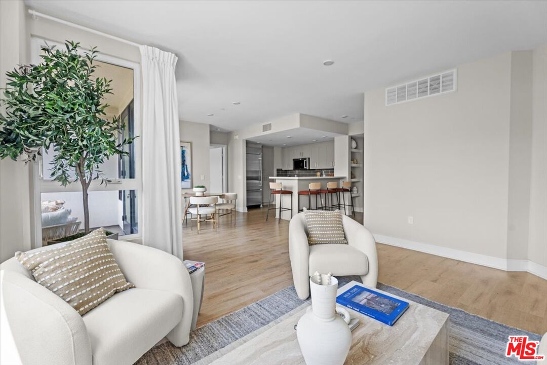 6030 Seabluff Dr Unit: 412