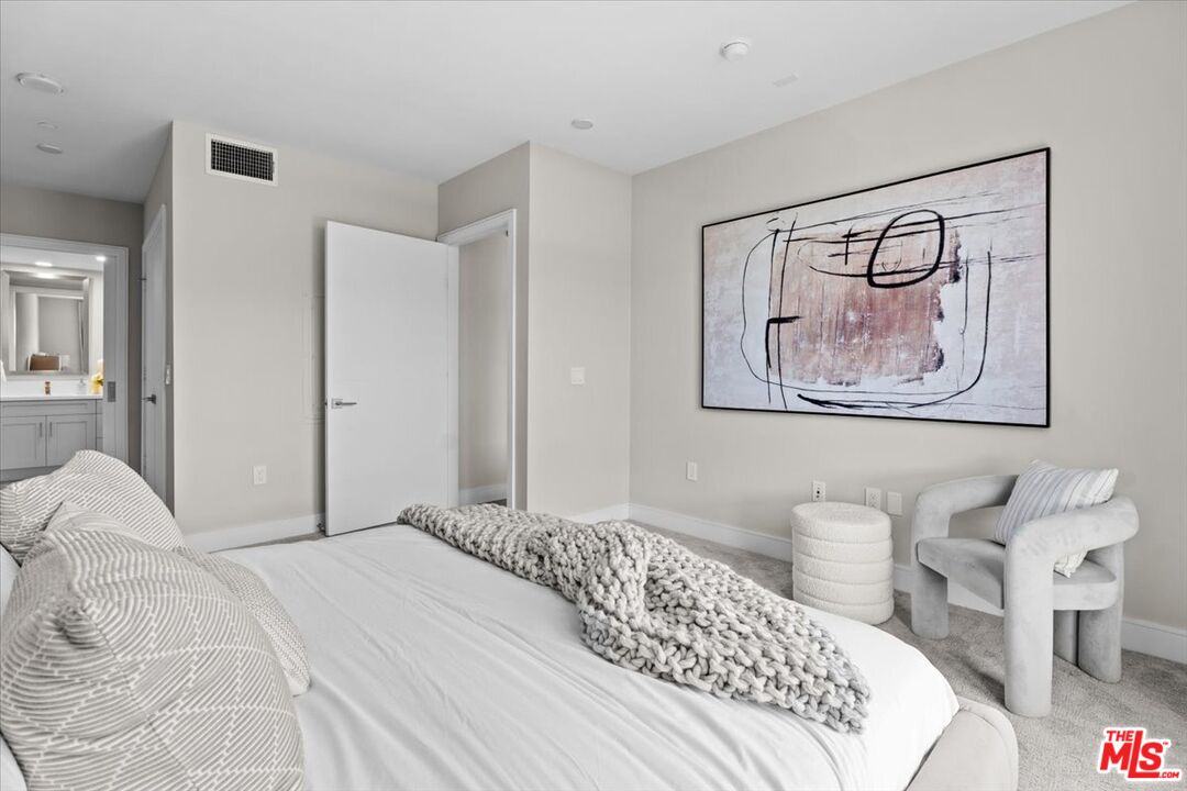 6030 Seabluff Dr Unit: 412