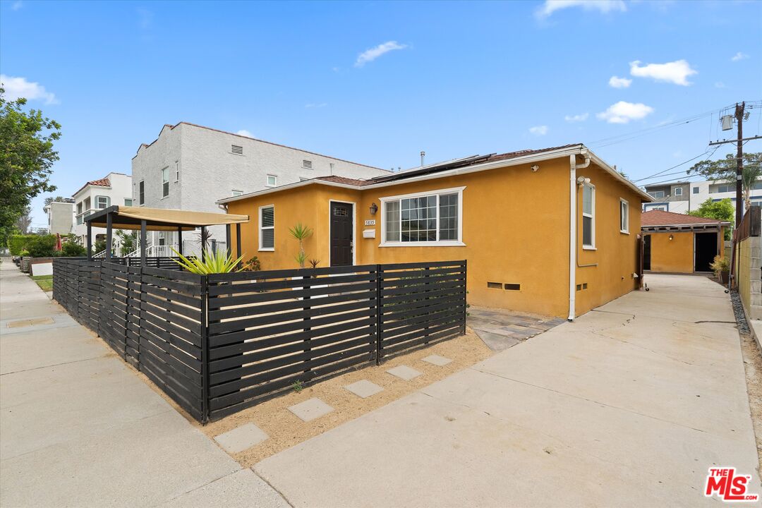 5835 Ernest Ave