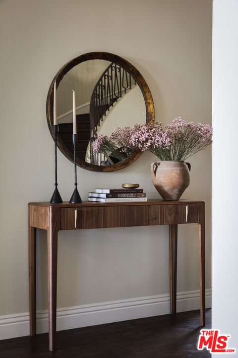 16736 Via Pacifica
