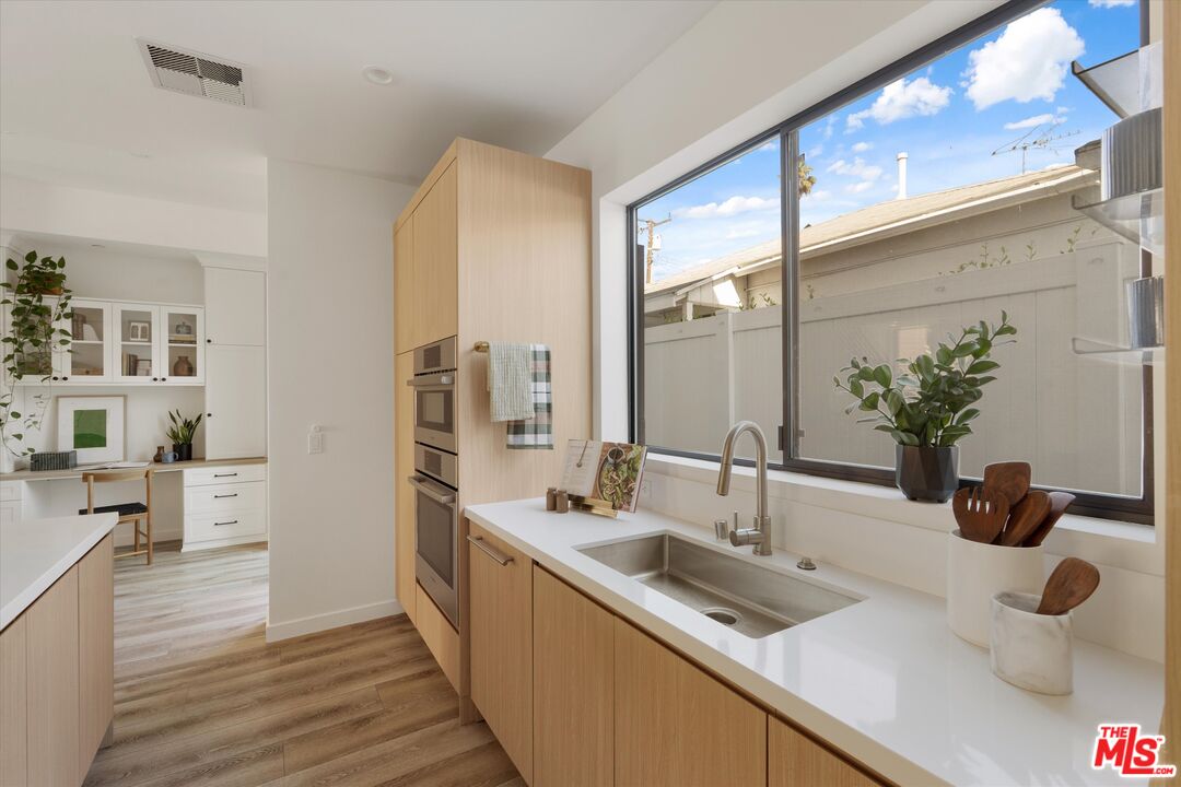 3961 Tilden Ave Unit: 3