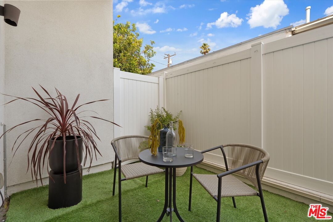 3961 Tilden Ave Unit: 3