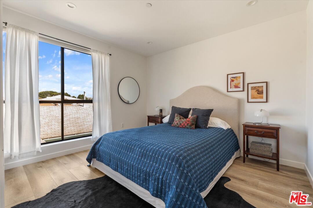 3961 Tilden Ave Unit: 3