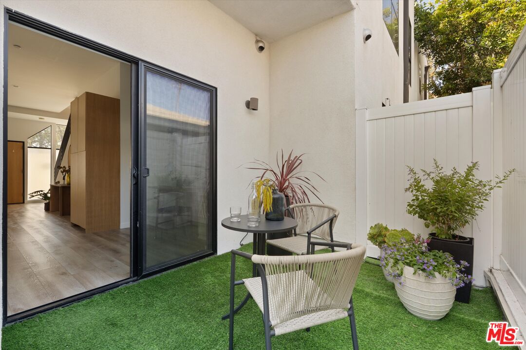 3961 Tilden Ave Unit: 3