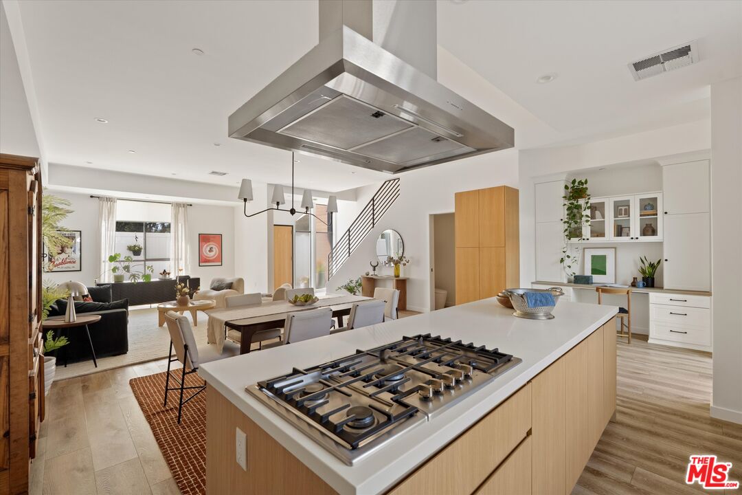 3961 Tilden Ave Unit: 3